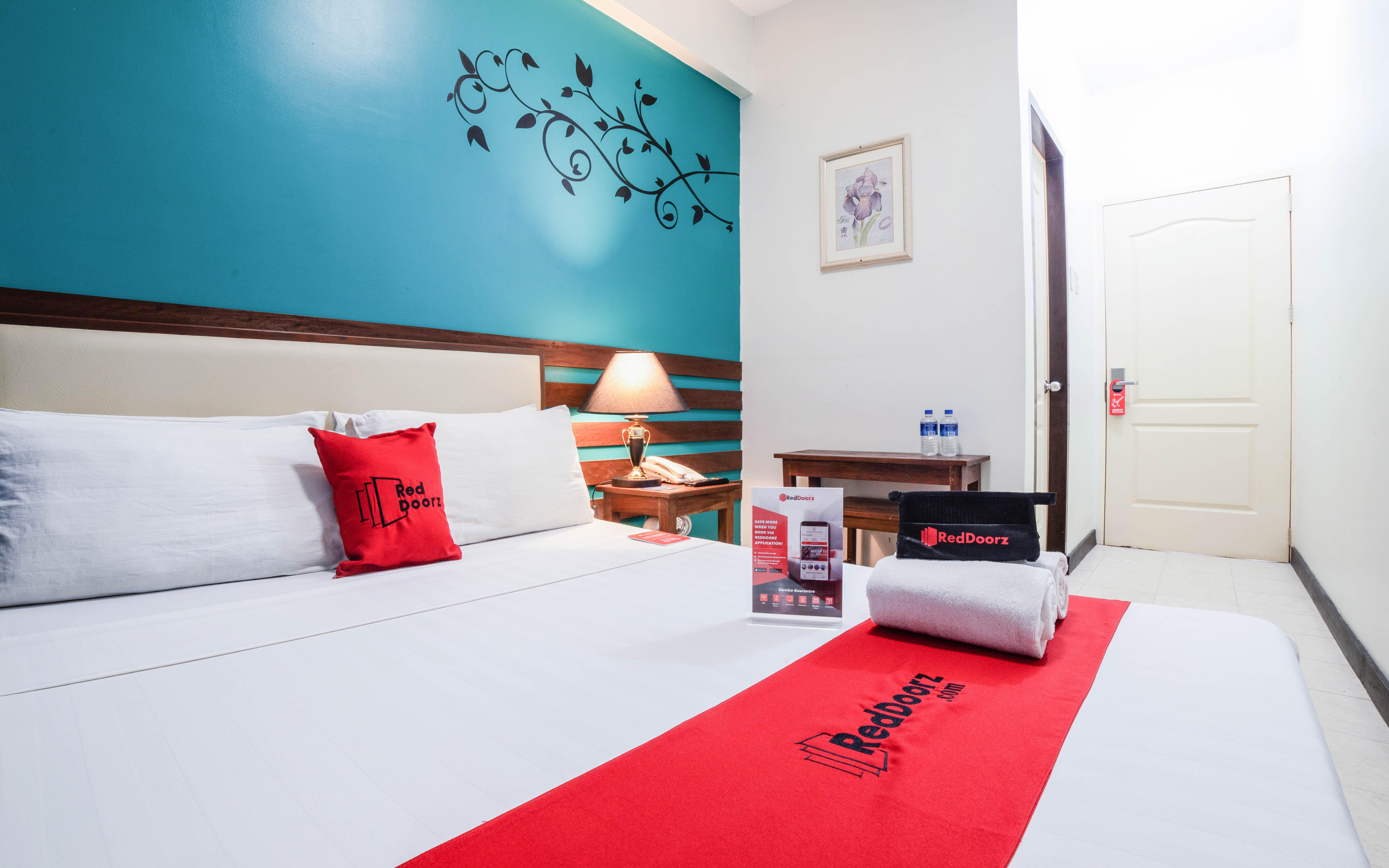 Reddoorz Plus Near Rizal Junction Пуэрто-Принцеса Экстерьер фото