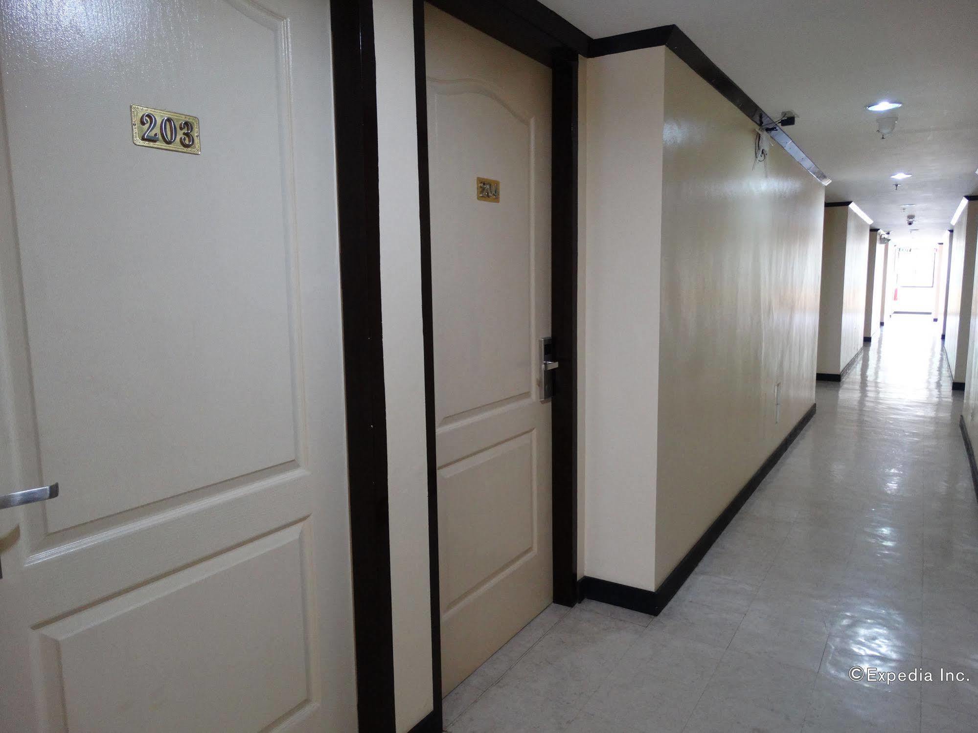 Reddoorz Plus Near Rizal Junction Пуэрто-Принцеса Экстерьер фото