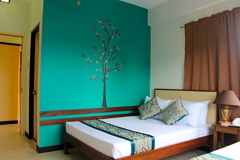 Reddoorz Plus Near Rizal Junction Пуэрто-Принцеса Экстерьер фото