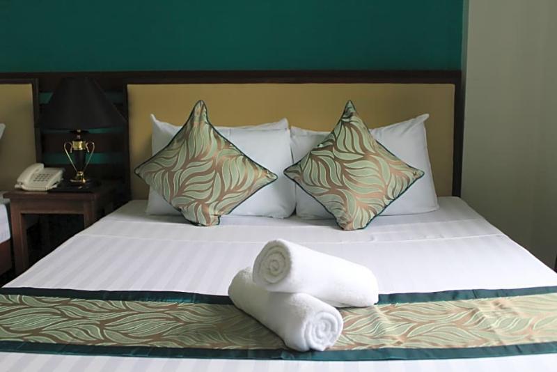 Reddoorz Plus Near Rizal Junction Пуэрто-Принцеса Экстерьер фото