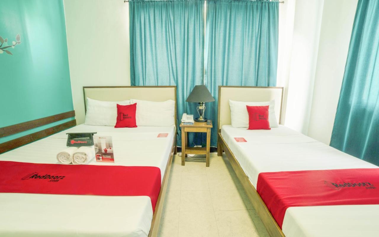 Reddoorz Plus Near Rizal Junction Пуэрто-Принцеса Экстерьер фото
